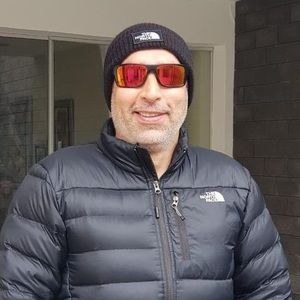 Meet your Posher, Carlos